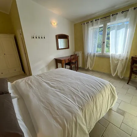 Oda ve Kahvaltı Rossofiore