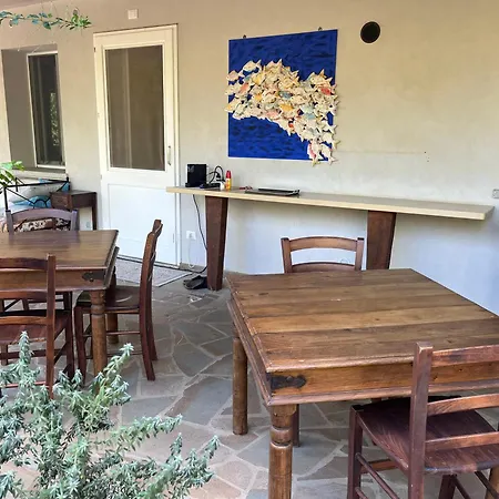 Rossofiore Bed & Breakfast