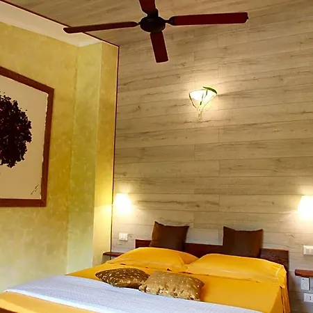 Rossofiore Bed & Breakfast Castiadas