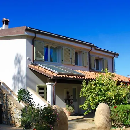 Rossofiore Bed & Breakfast